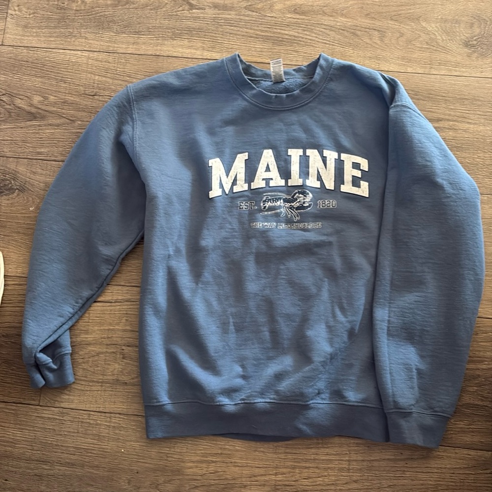 Blue Maine crew neck